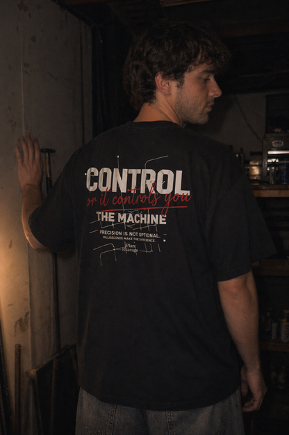 Camiseta Control The Machine