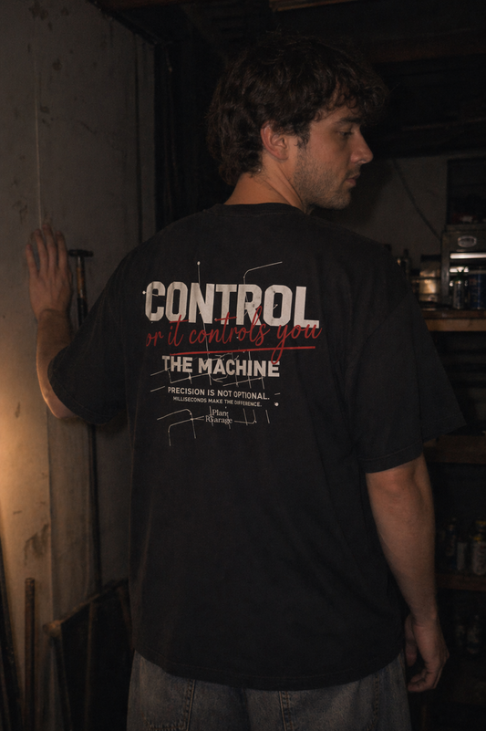 Camiseta Control The Machine